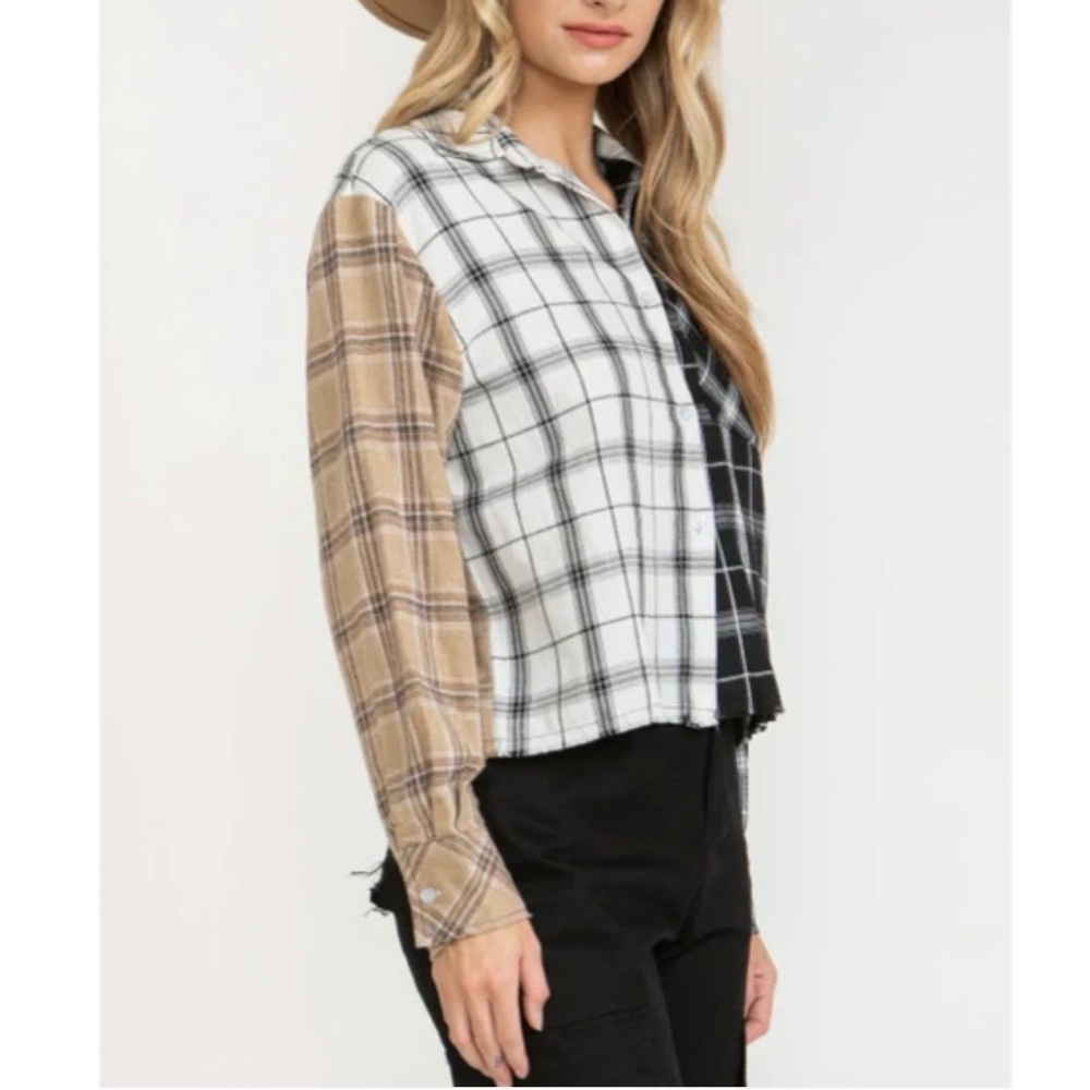 Fate Multi Block Cropped Flannel - Picture 5 of 12